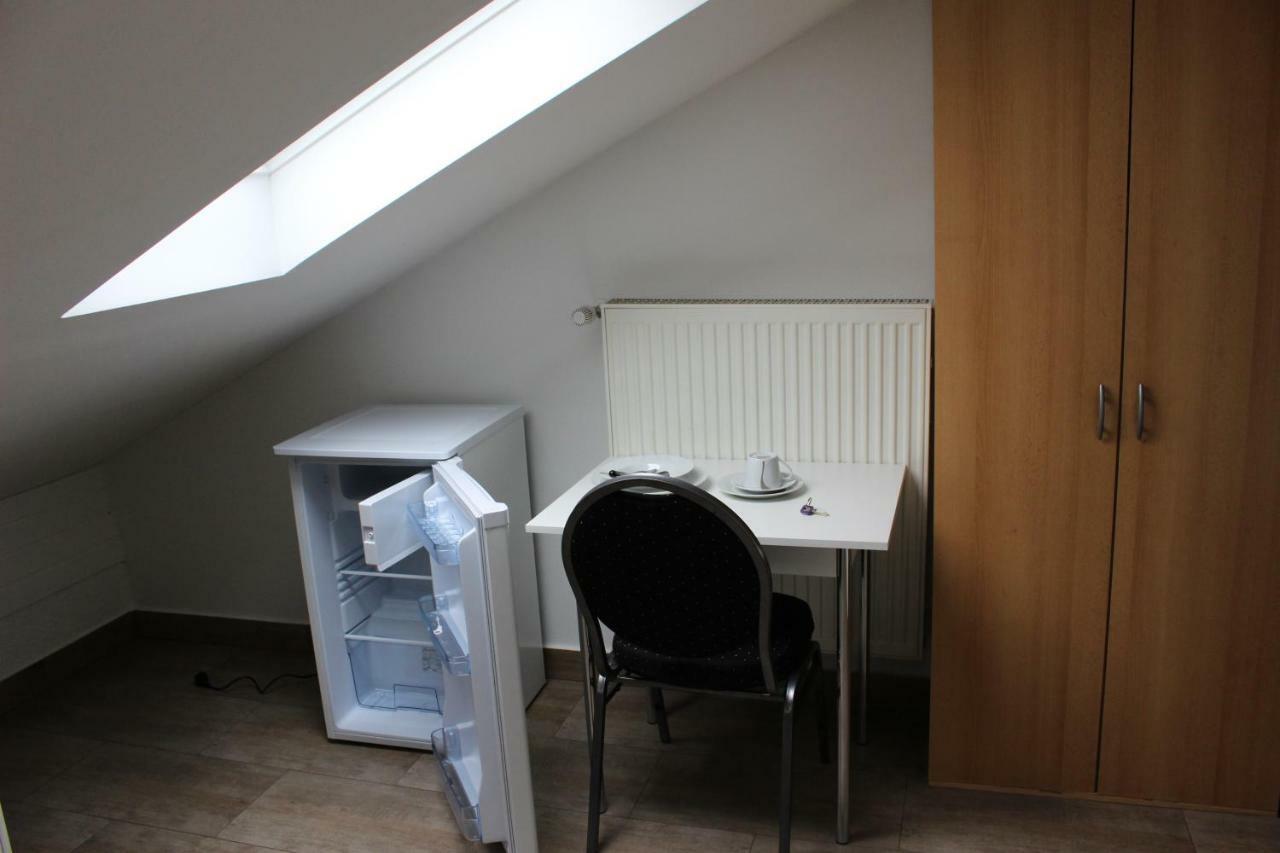 Zv-Scholtz Gaestehaus Neuoetting Simbacher Strasse 7 エクステリア 写真